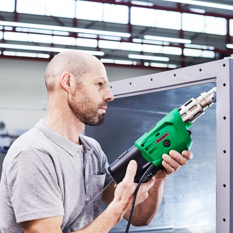 plastic-welding-fusion-1-extrusion-welders-leister.jpg